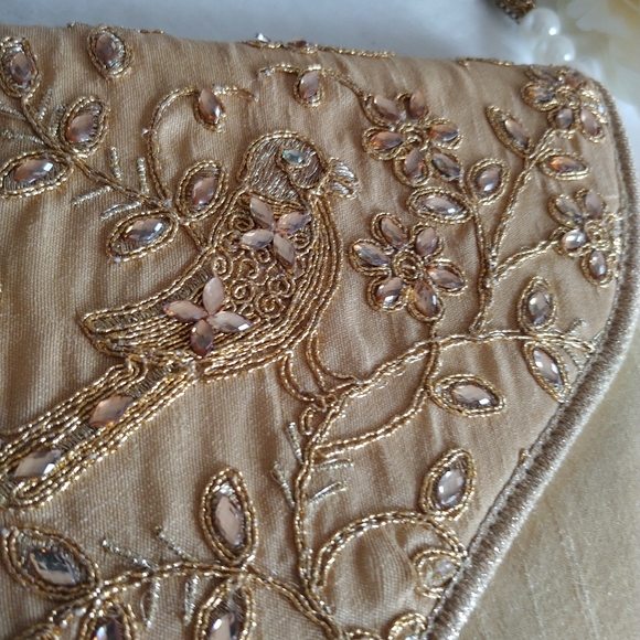 Floral Bag! - Picture 5 of 11